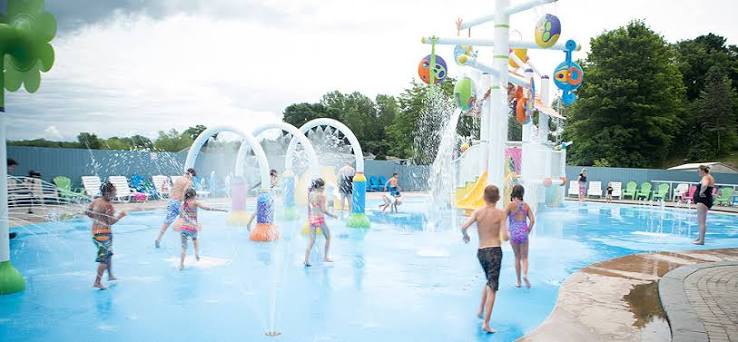 Families at the waterpark